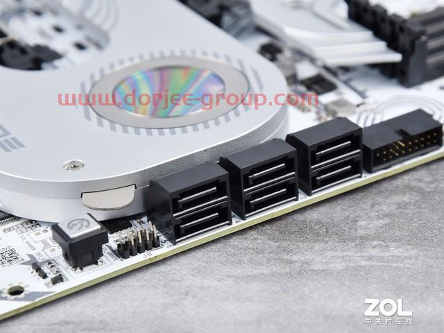 七彩虹iGame Z690 Ultra V20 DDR5主板评测 新潮白色主板是这样炼成的
