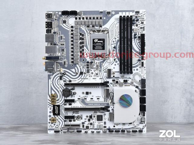 七彩虹iGame Z690 Ultra V20 DDR5主板评测 新潮白色主板是这样炼成的