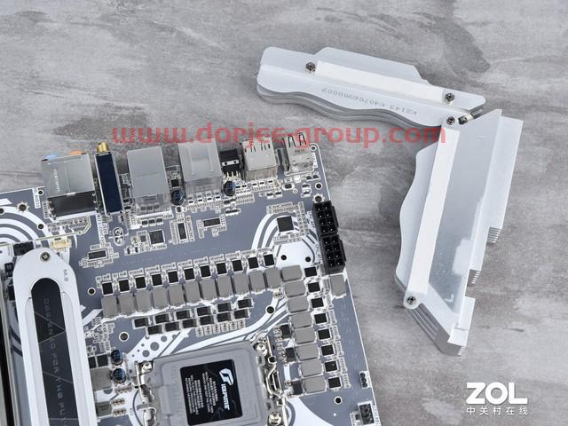 七彩虹iGame Z690 Ultra V20 DDR5主板评测 新潮白色主板是这样炼成的