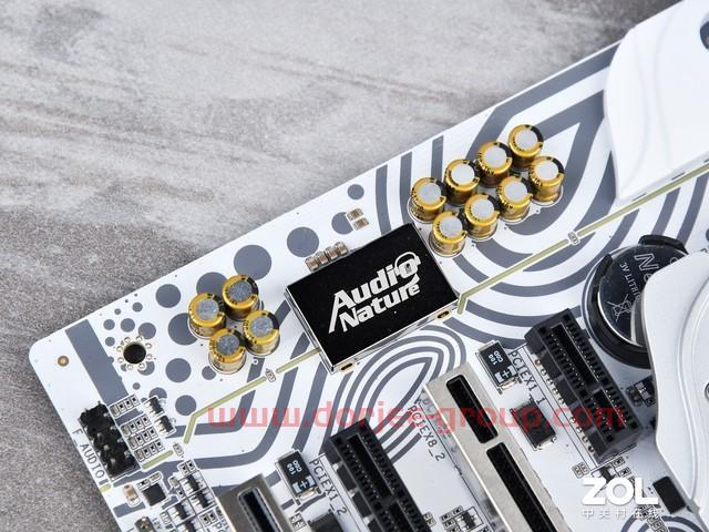 七彩虹iGame Z690 Ultra V20 DDR5主板评测 新潮白色主板是这样炼成的