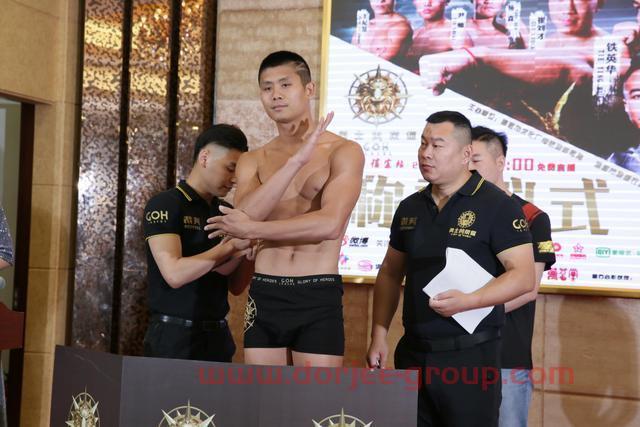 播求悬了！武僧一龙为复出战恶补西洋参，自信KO泰拳王